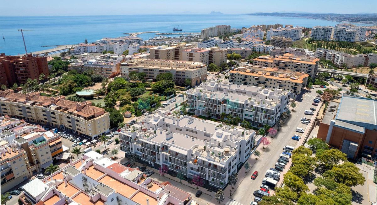 Apartamento Planta Baja en venta en Estepona