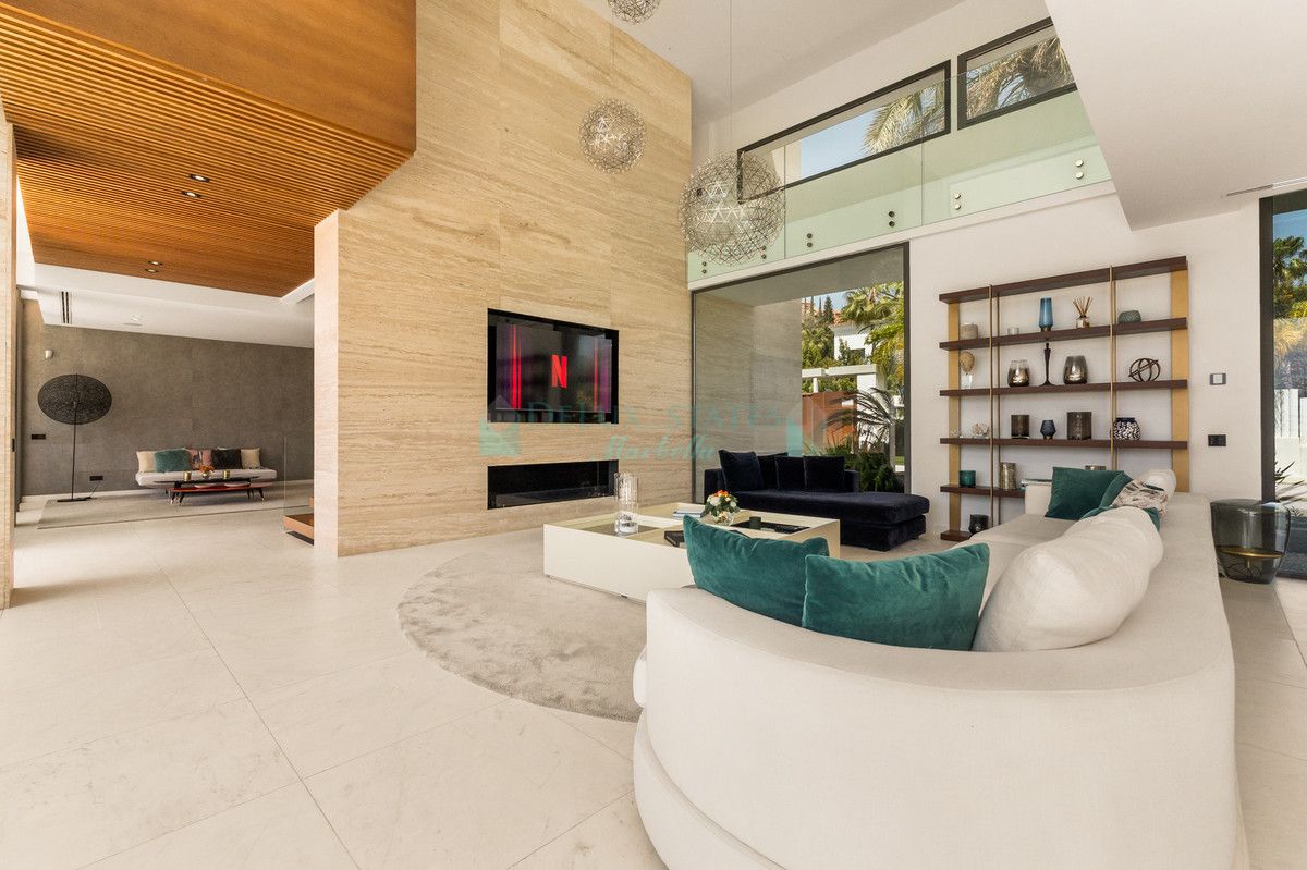 Villa en alquiler en Nueva Andalucia
