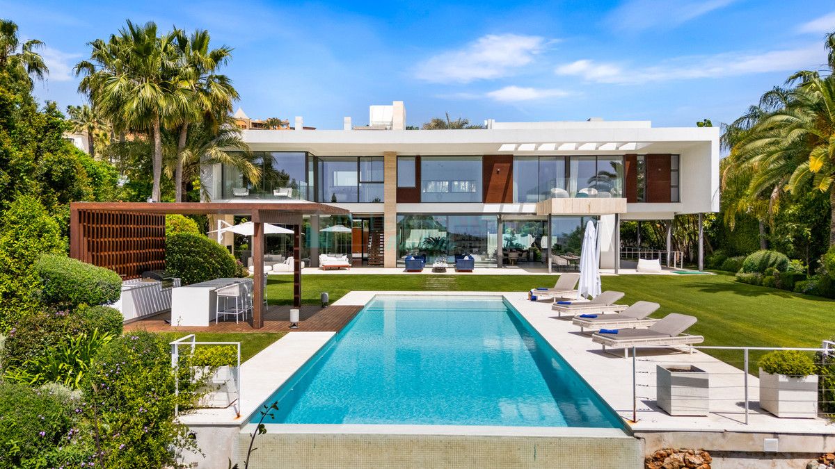 Villa en alquiler en Nueva Andalucia