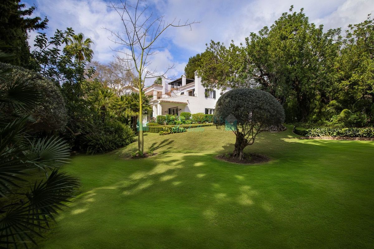 Villa for sale in Marbella Golden Mile