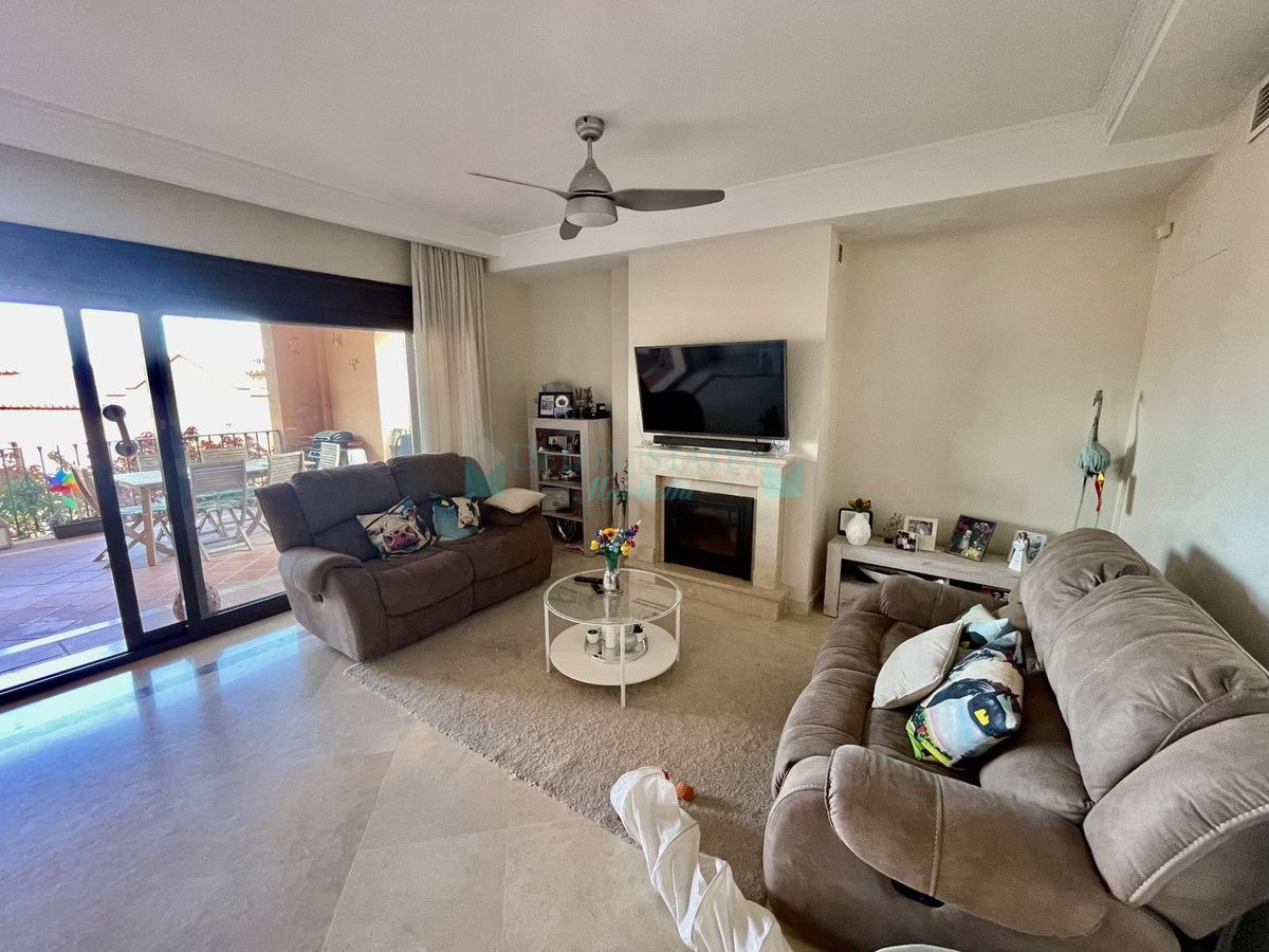 Town House for sale in Estepona