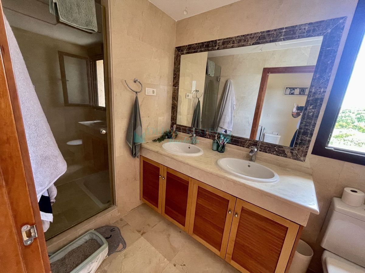 Town House for sale in Estepona
