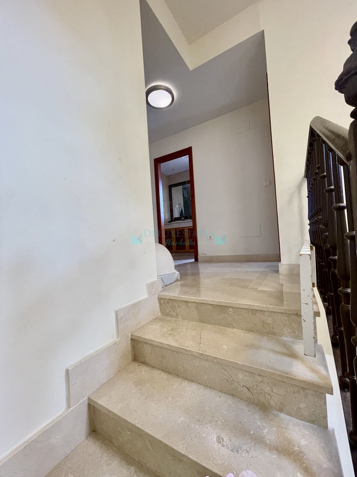 Town House for sale in Estepona