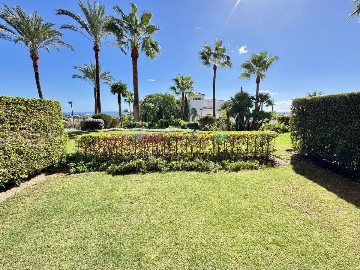 Ground Floor Apartment for sale in Los Flamingos, Benahavis