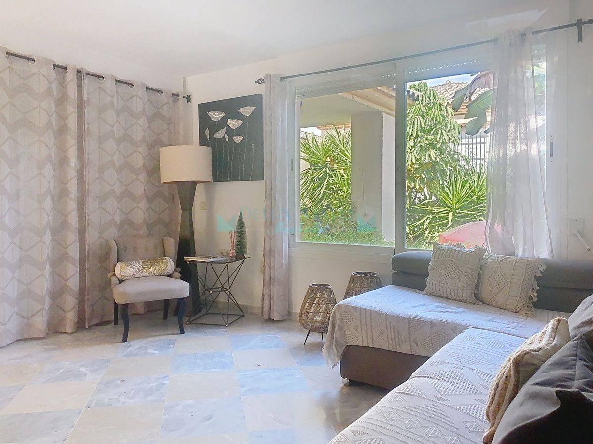 Semi Detached Villa for sale in Guadalmina Alta, San Pedro de Alcantara