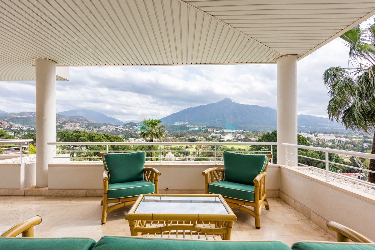 Apartment for sale in Nueva Andalucia