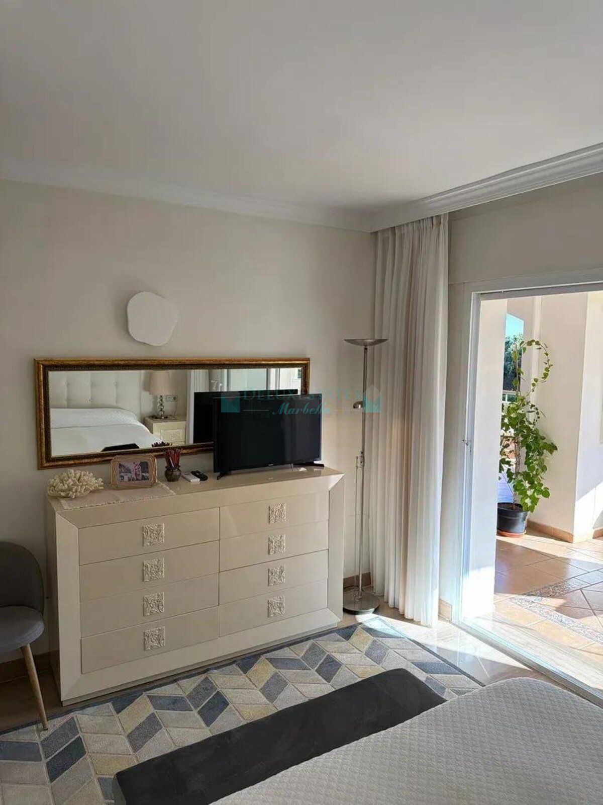 Apartment for sale in Elviria, Marbella East