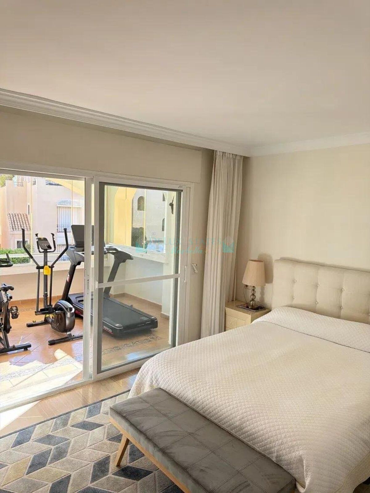 Apartment for sale in Elviria, Marbella East