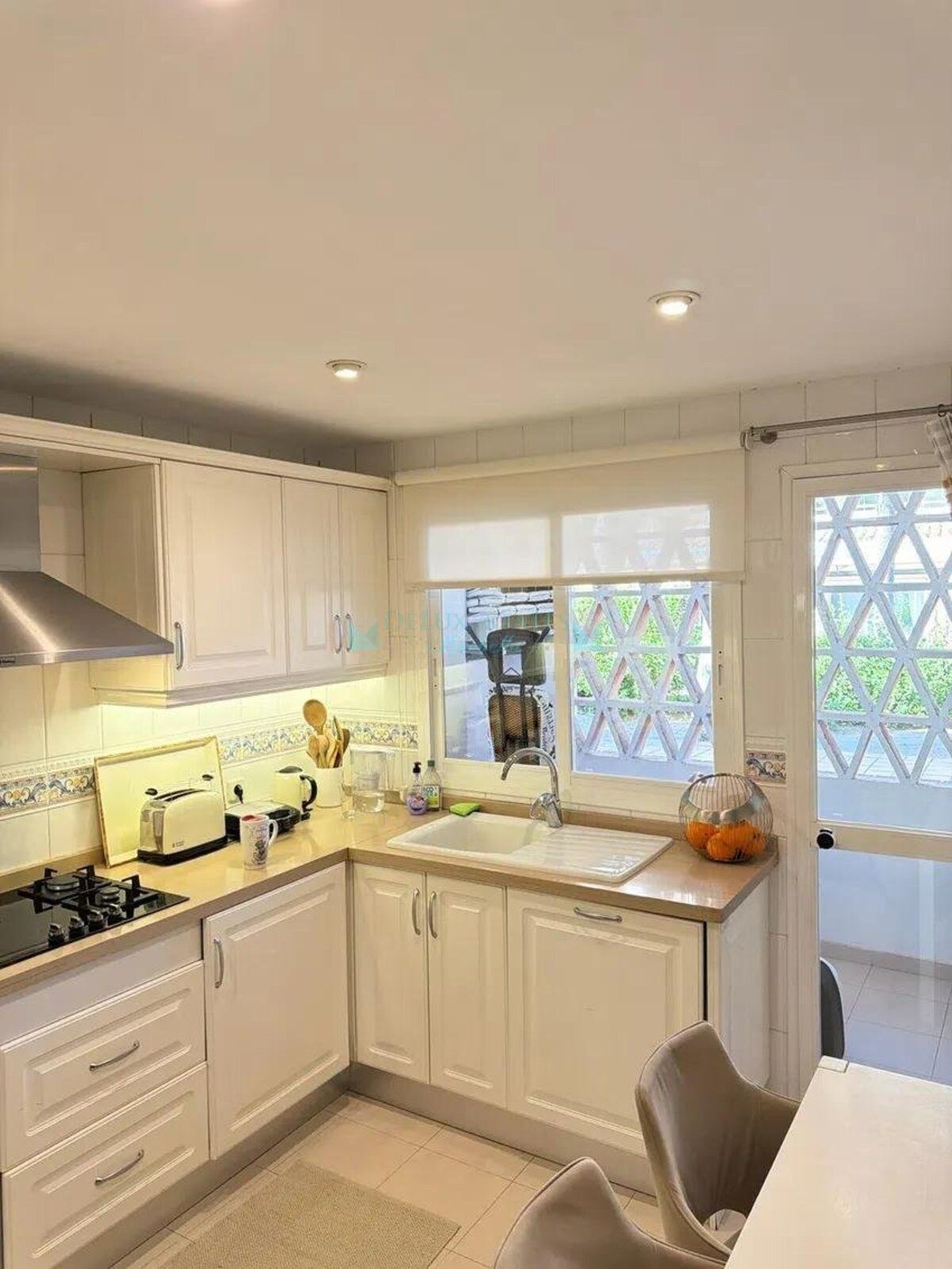 Apartment for sale in Elviria, Marbella East