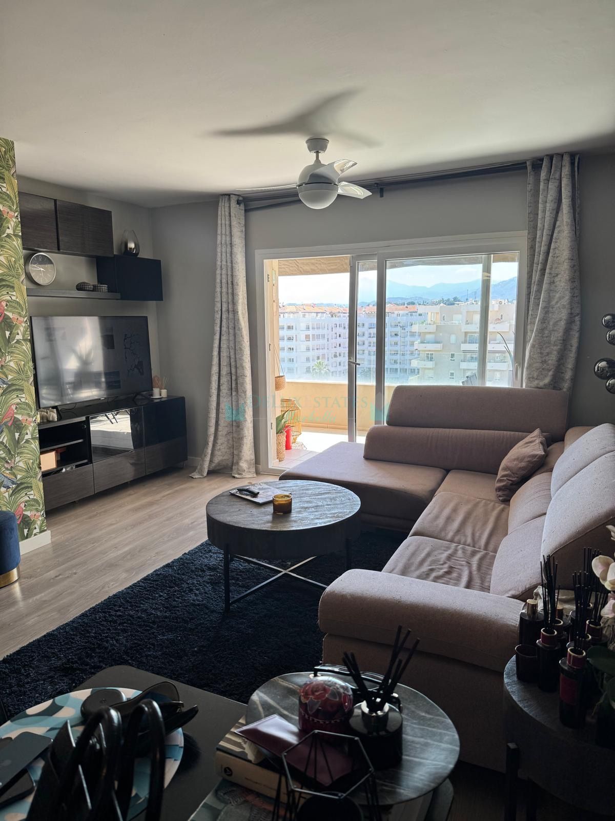 Penthouse for sale in Nueva Andalucia