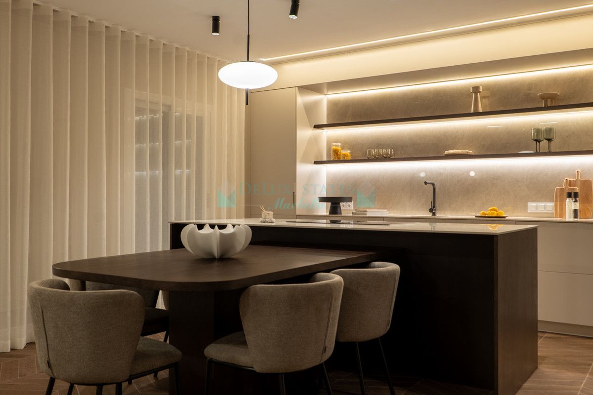 Penthouse for sale in Benahavis