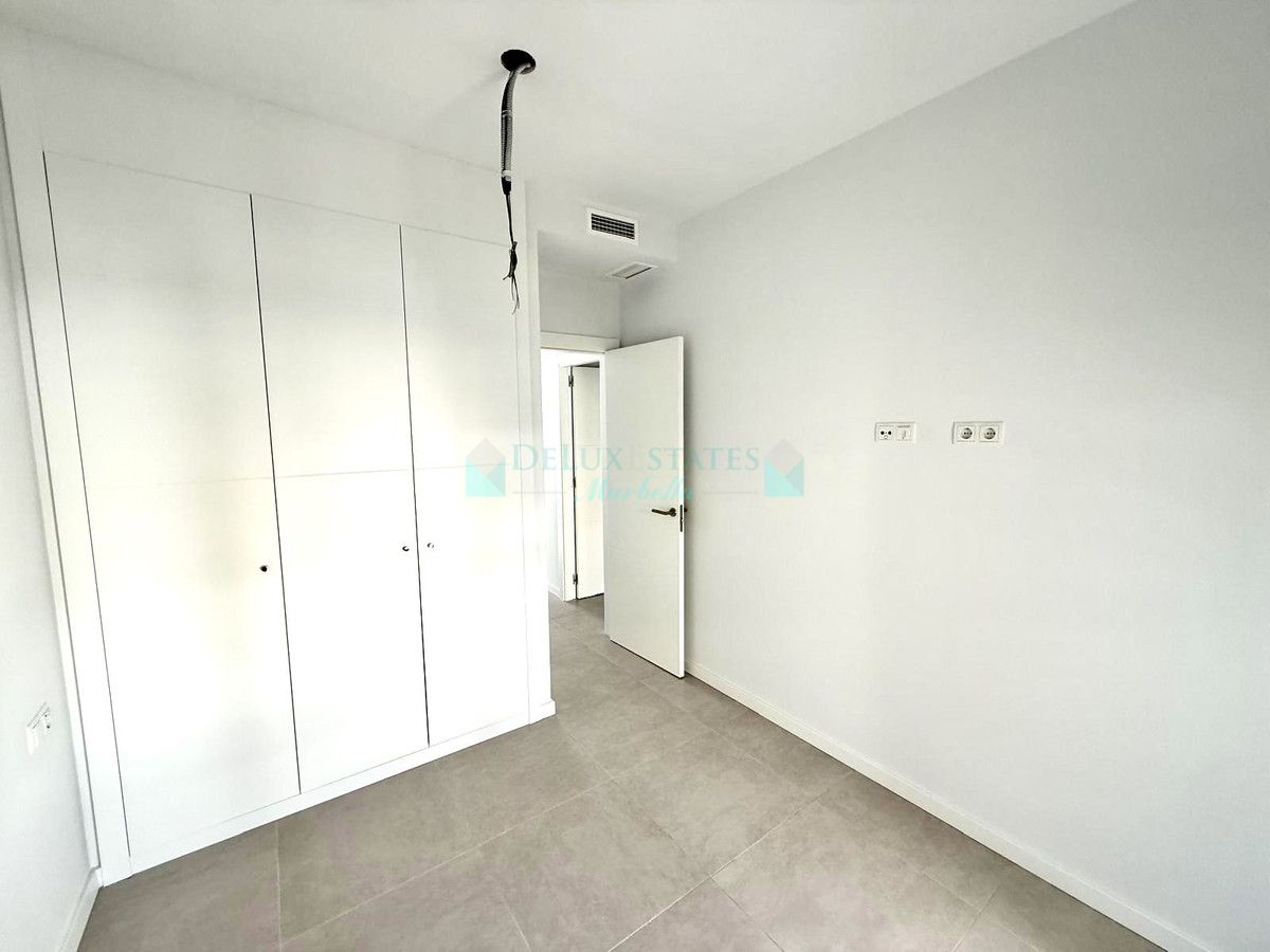 Penthouse for sale in Estepona