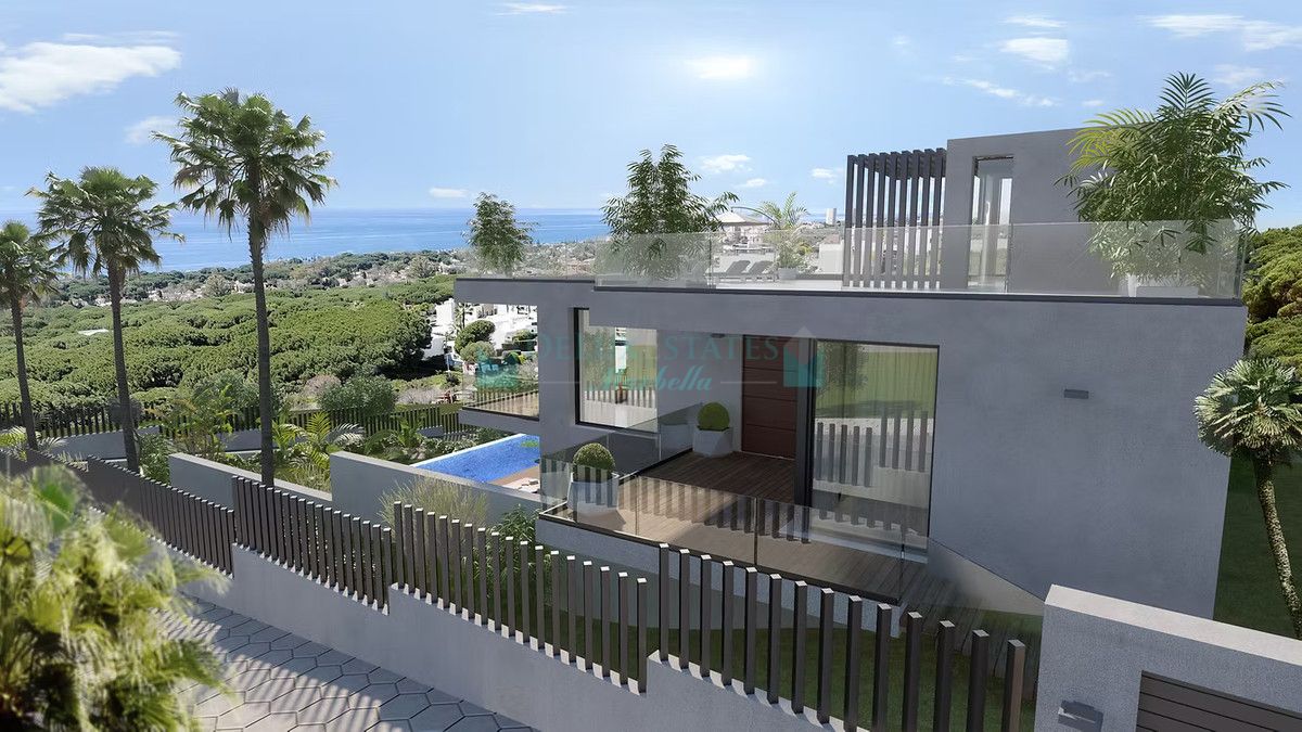 Villa for sale in Cabopino, Marbella East