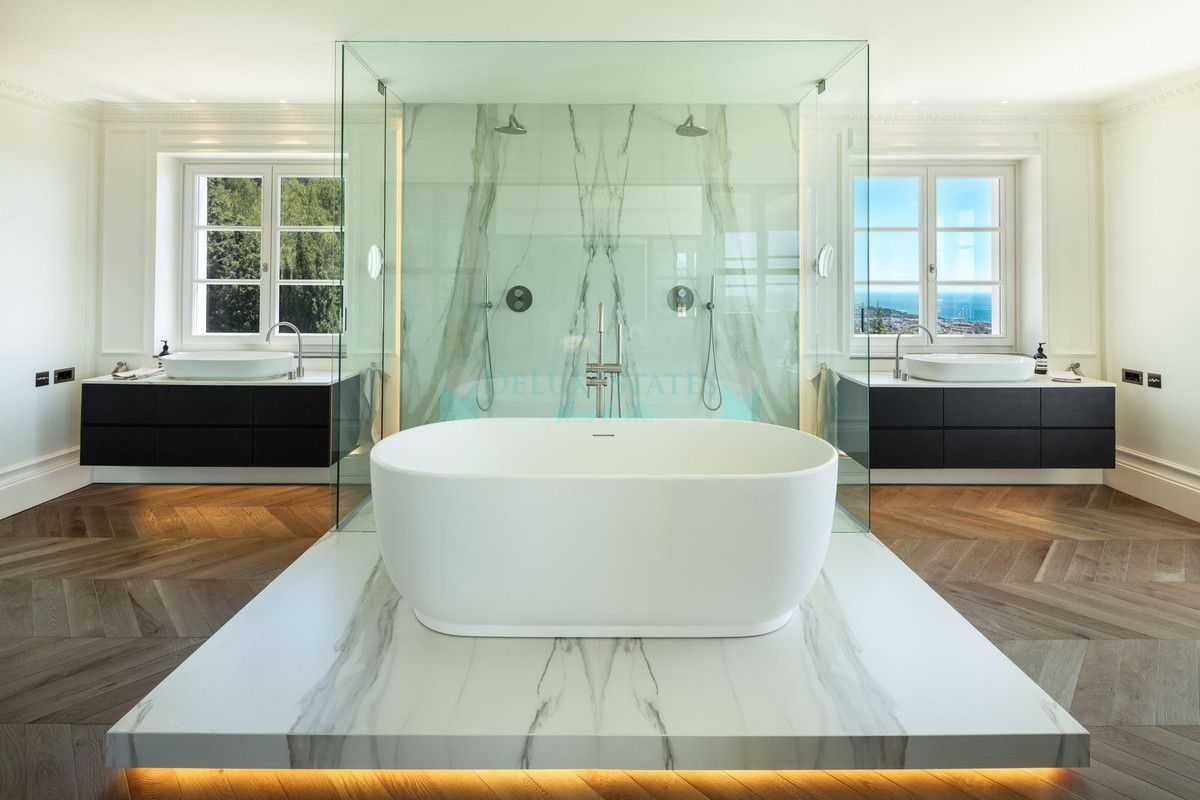 Villa for sale in Sierra Blanca, Marbella Golden Mile