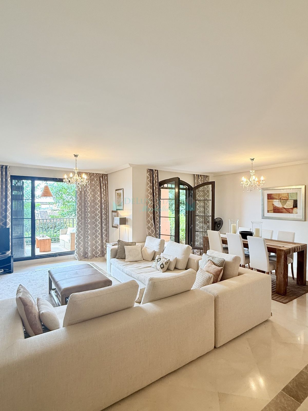 Ground Floor Apartment for sale in Los Arqueros, Benahavis