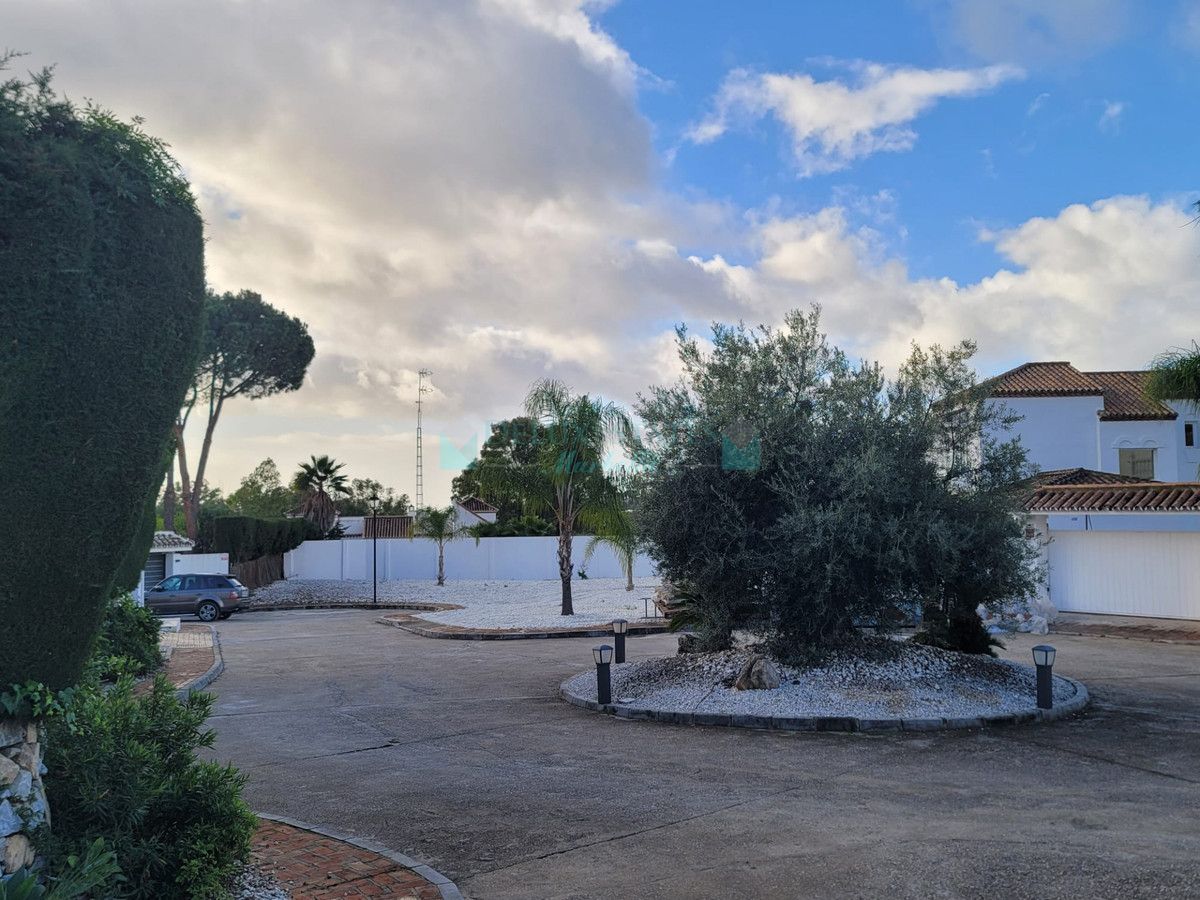 Plot for sale in Nueva Andalucia