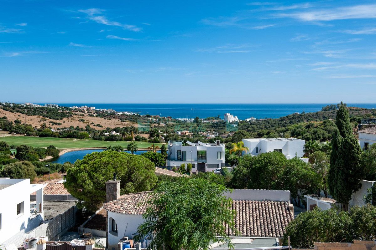 Penthouse for sale in Estepona