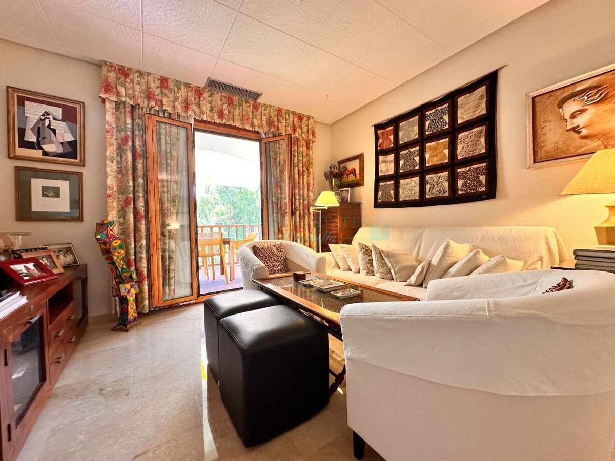 Apartment for sale in Nueva Andalucia