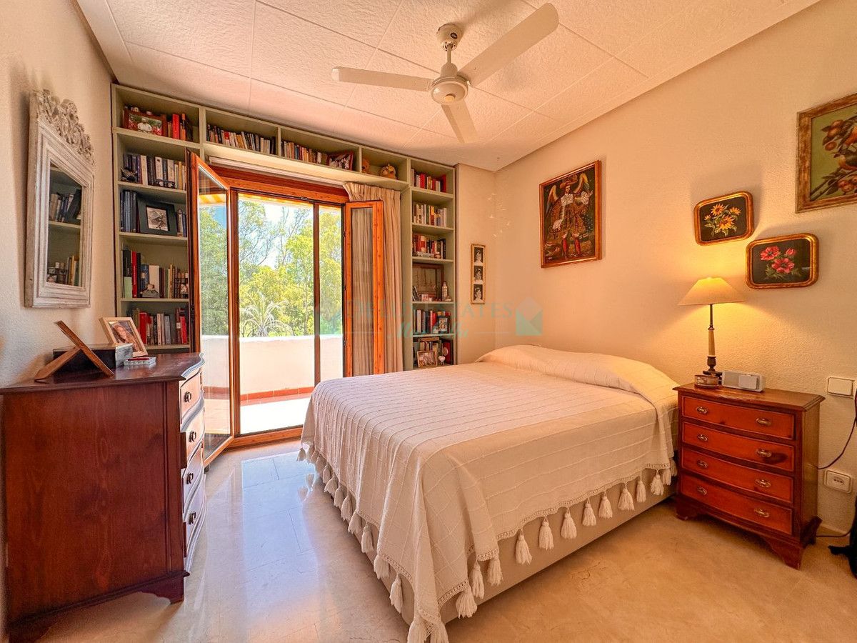 Apartment for sale in Nueva Andalucia