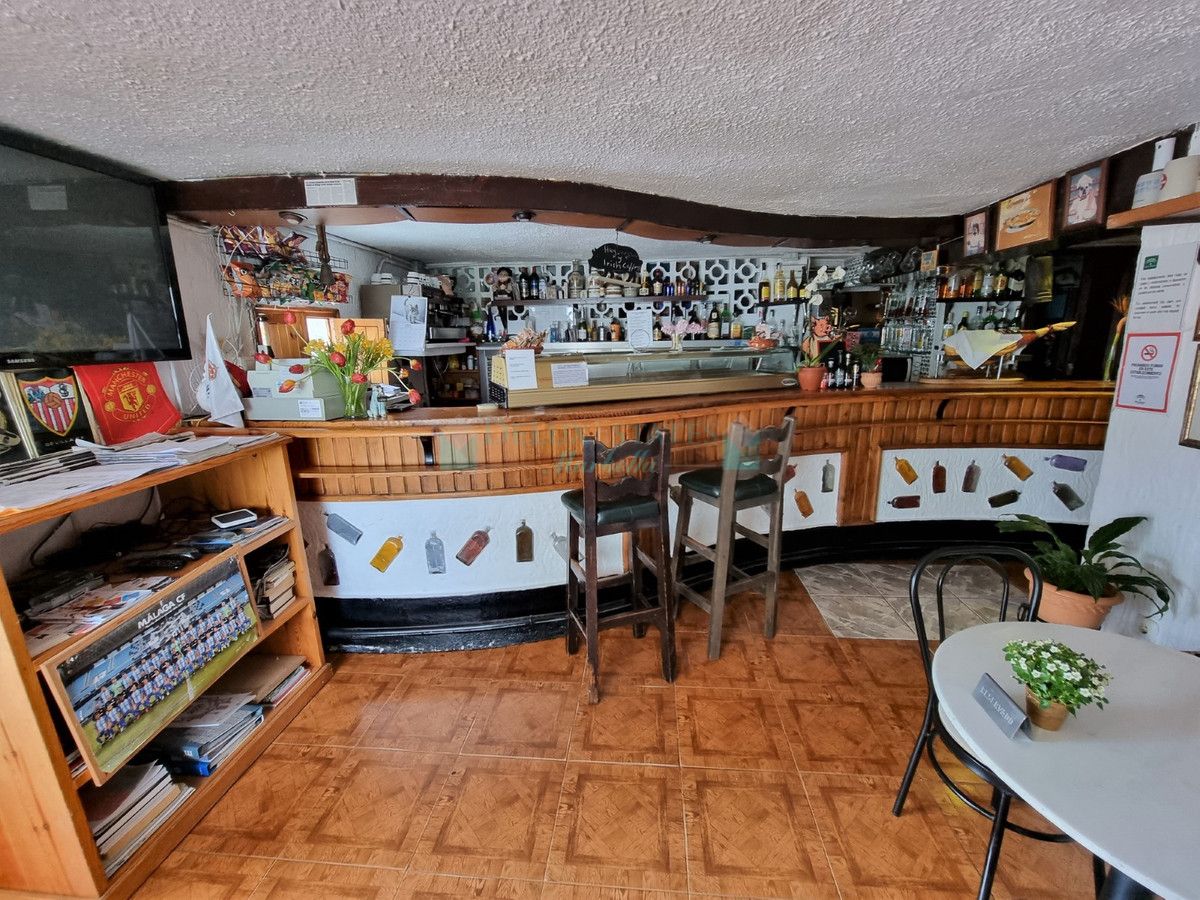 Restaurant for sale in Estepona