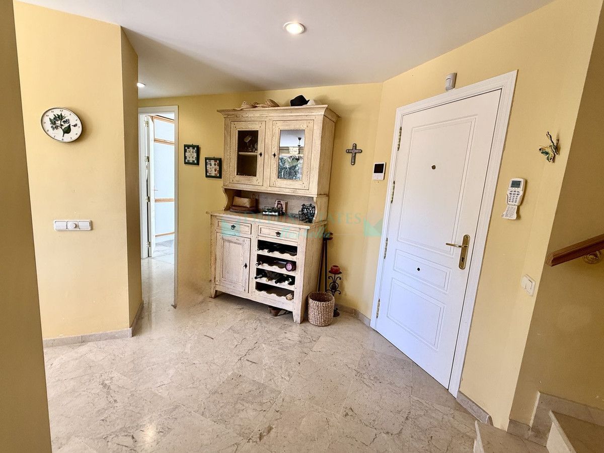 Ático en venta en Rio Real, Marbella Este