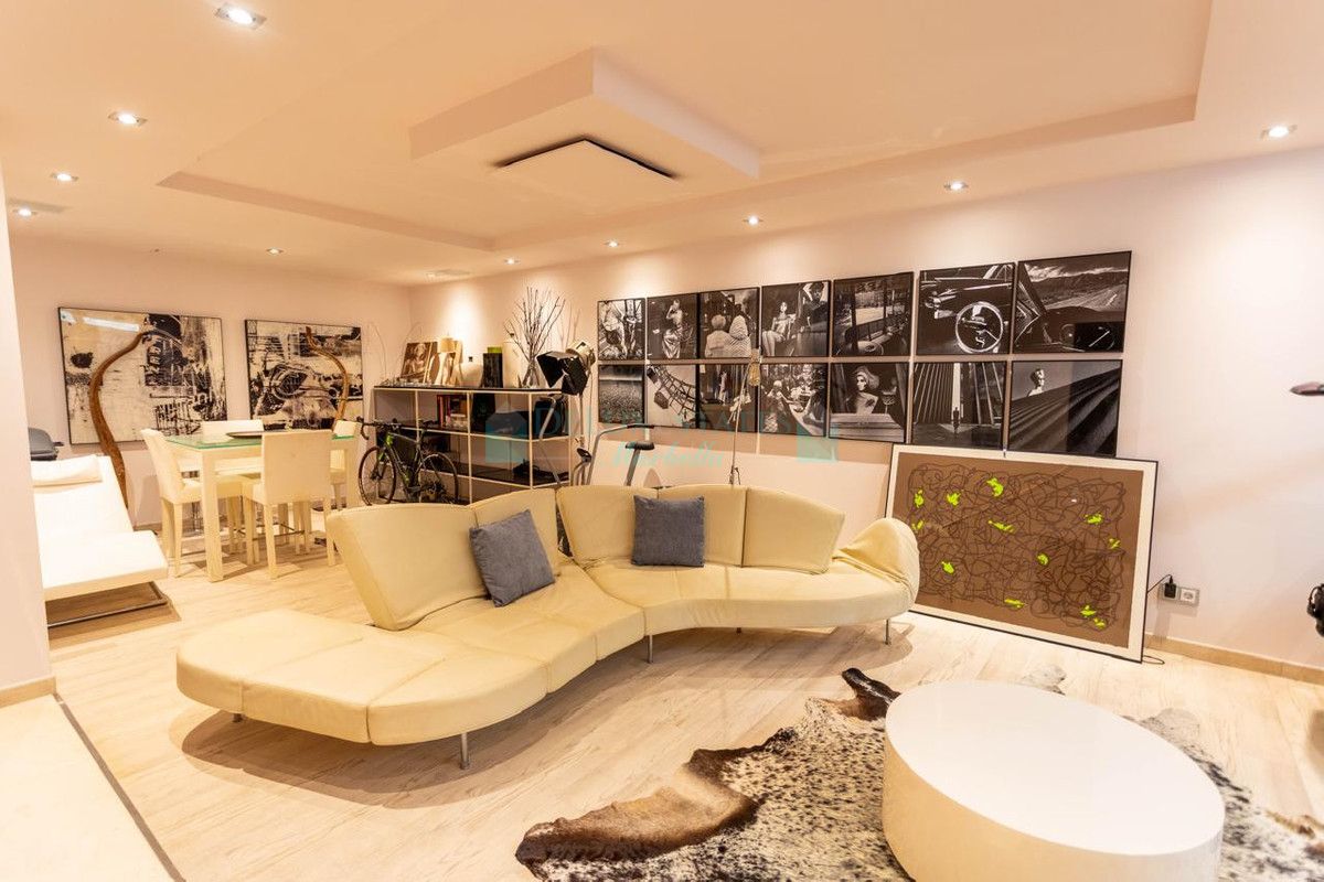Semi Detached Villa for sale in Marbella Golden Mile