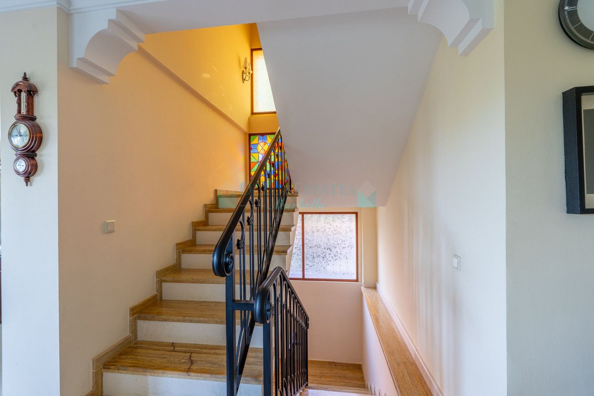 Villa en venta en Benahavis