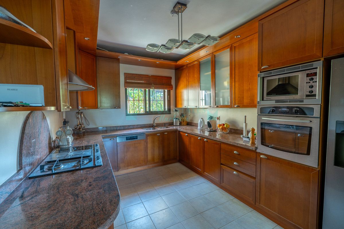 Villa en venta en Benahavis