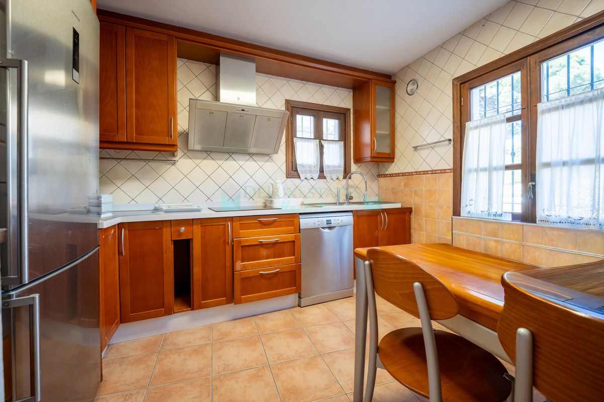 Town House for sale in Marbella Golden Mile