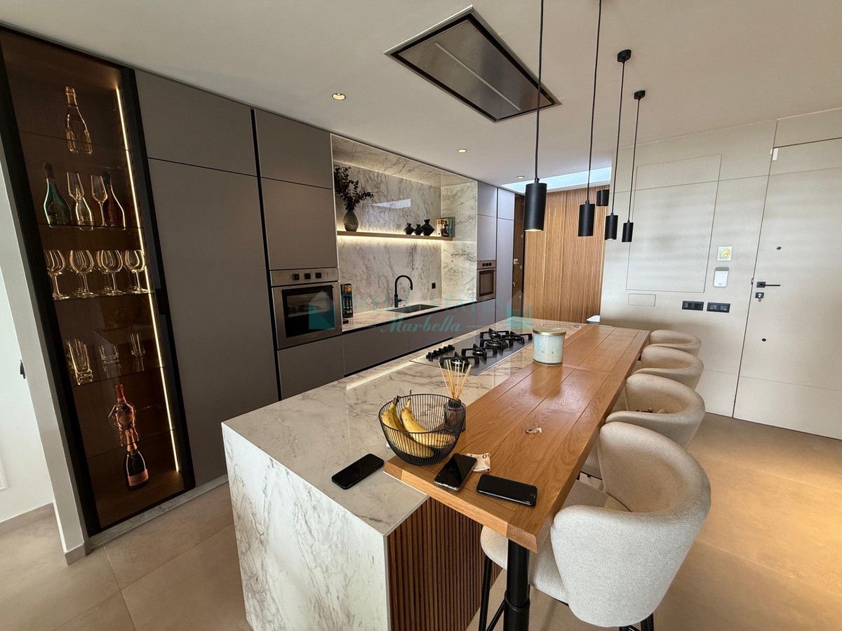 Town House for sale in Benahavis