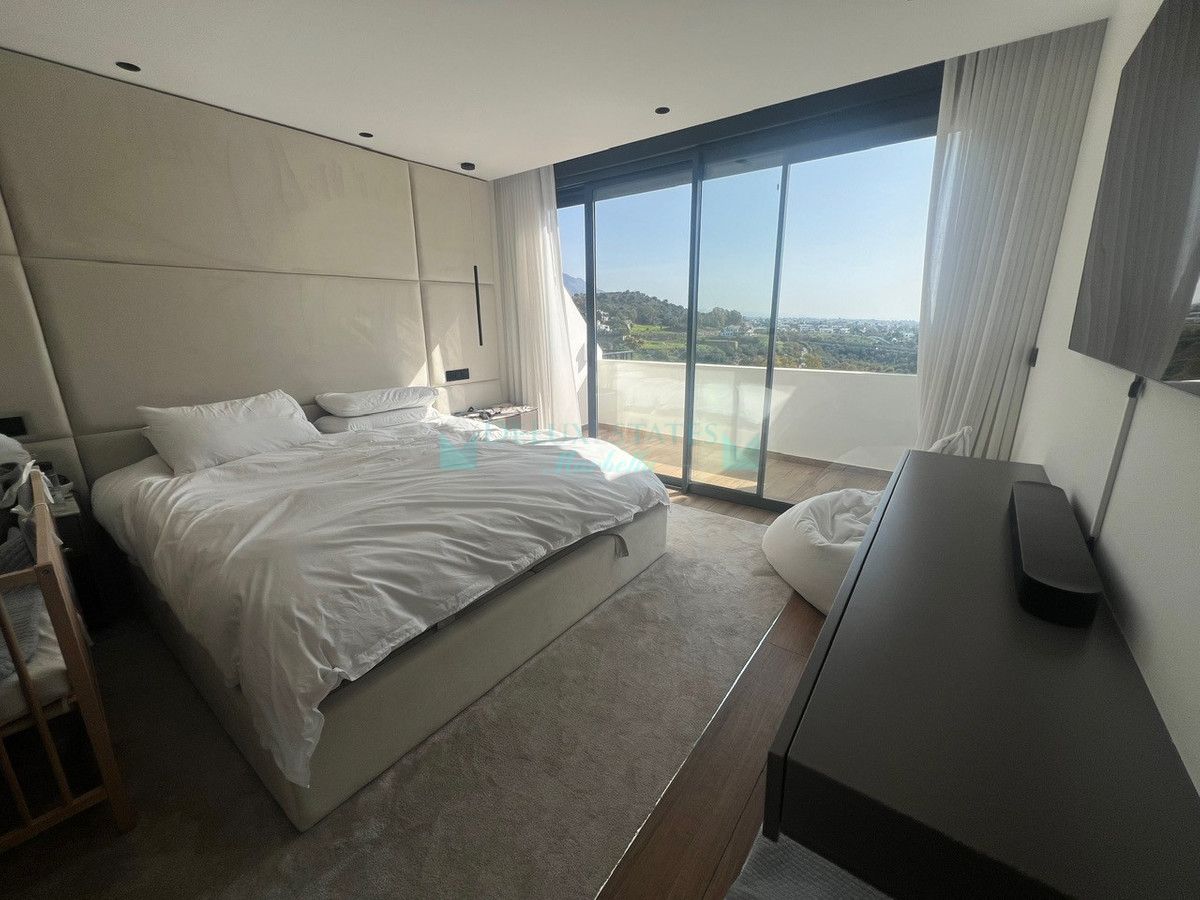 Town House for sale in Benahavis