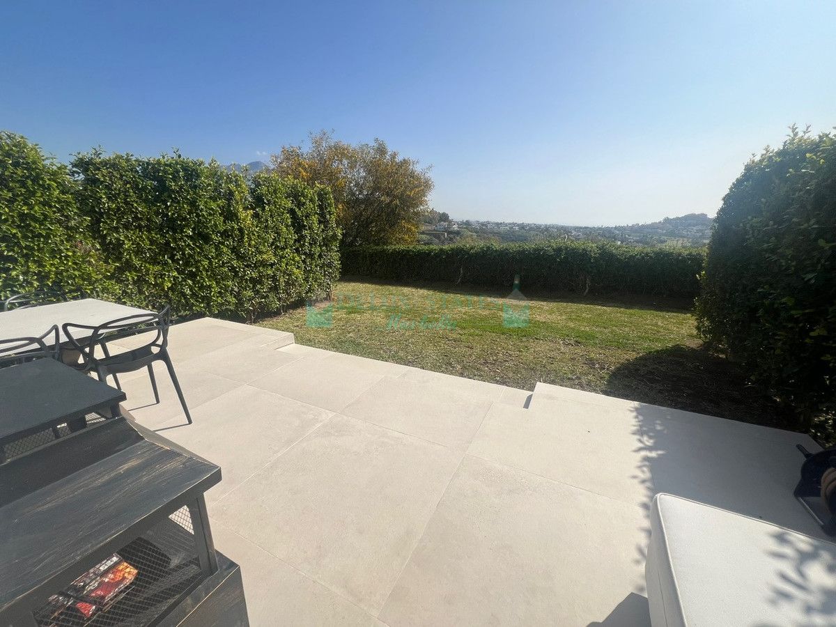 Town House for sale in Benahavis