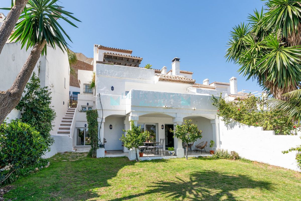 Town House for sale in Marbella - Puerto Banus