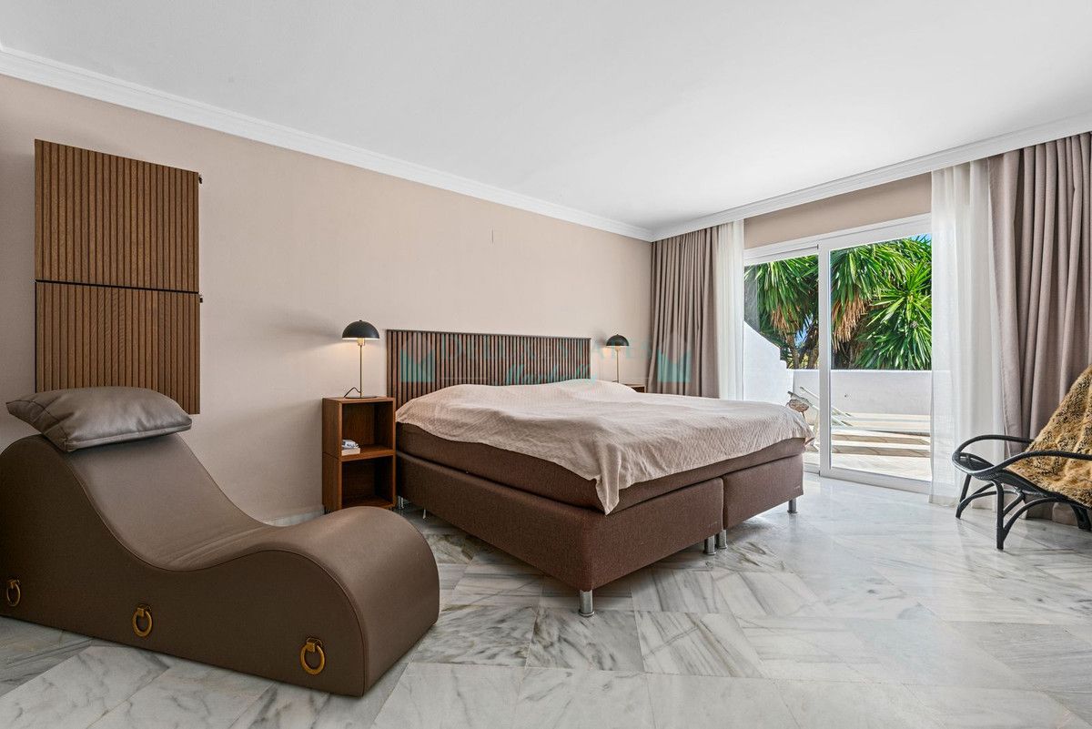 Town House for sale in Marbella - Puerto Banus