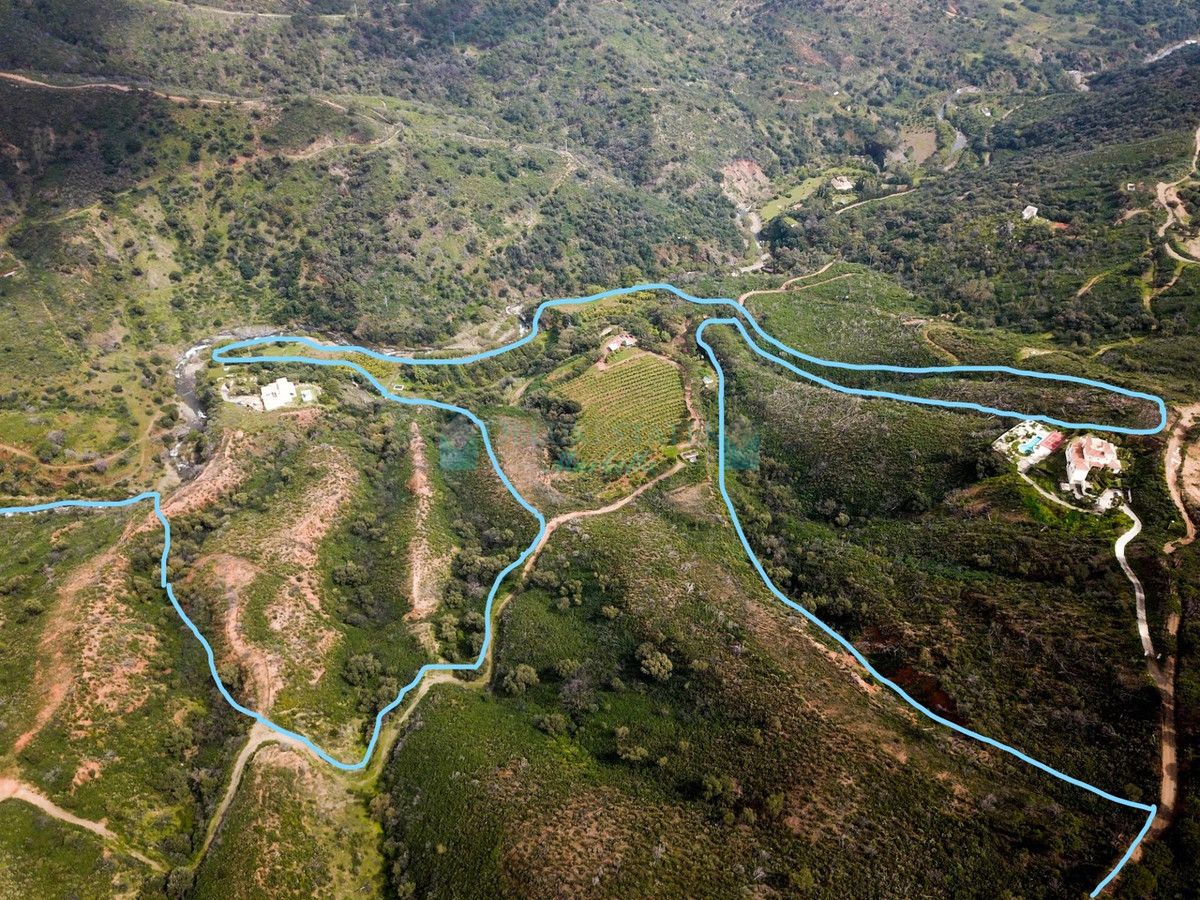 Plot for sale in Estepona