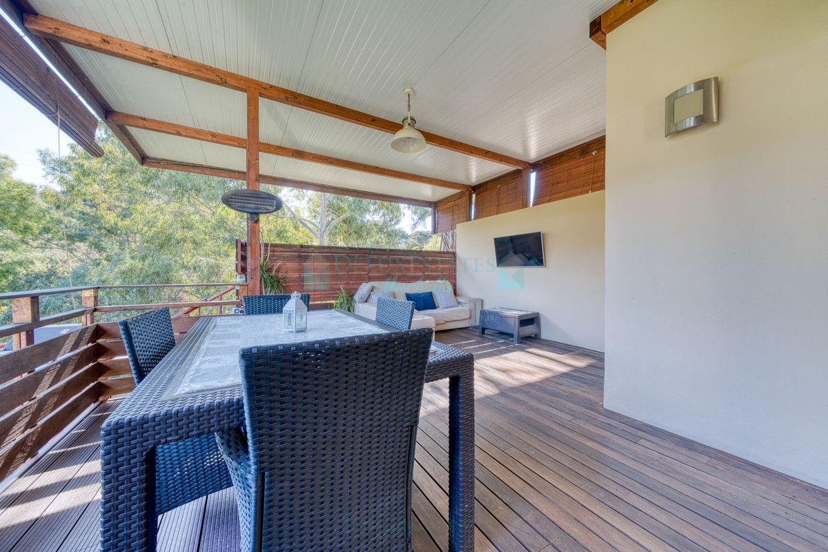 Villa for rent in Benahavis