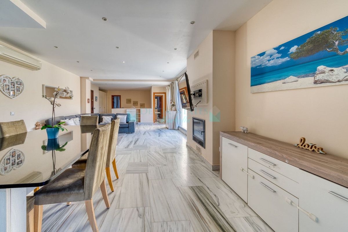 Villa for rent in Benahavis