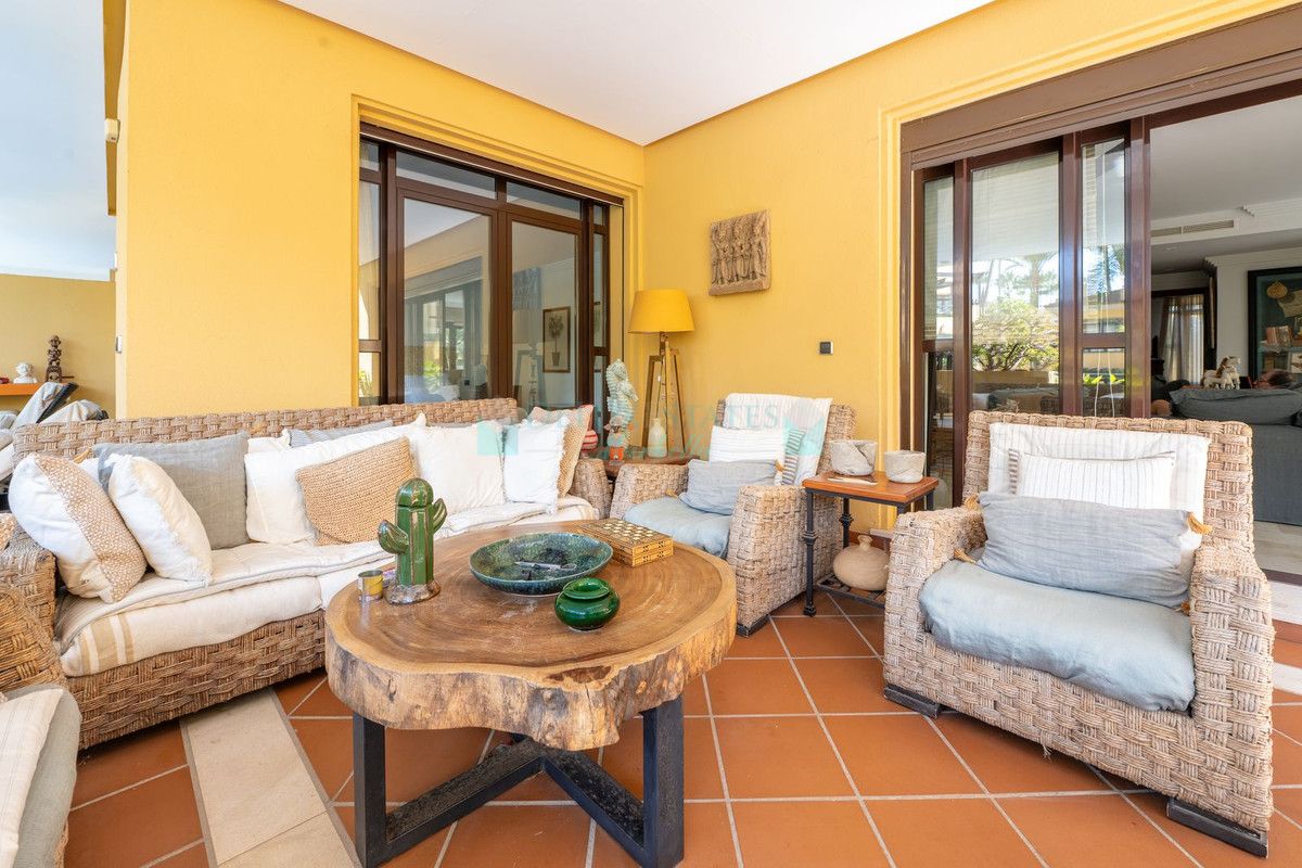 Ground Floor Apartment for sale in Marbella - Puerto Banus