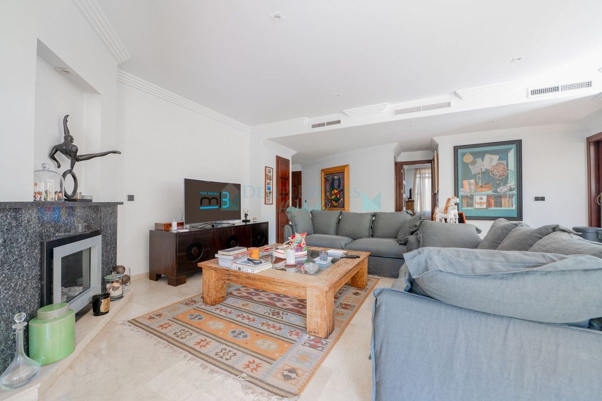 Ground Floor Apartment for sale in Marbella - Puerto Banus