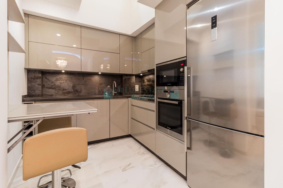 Town House for sale in Estepona