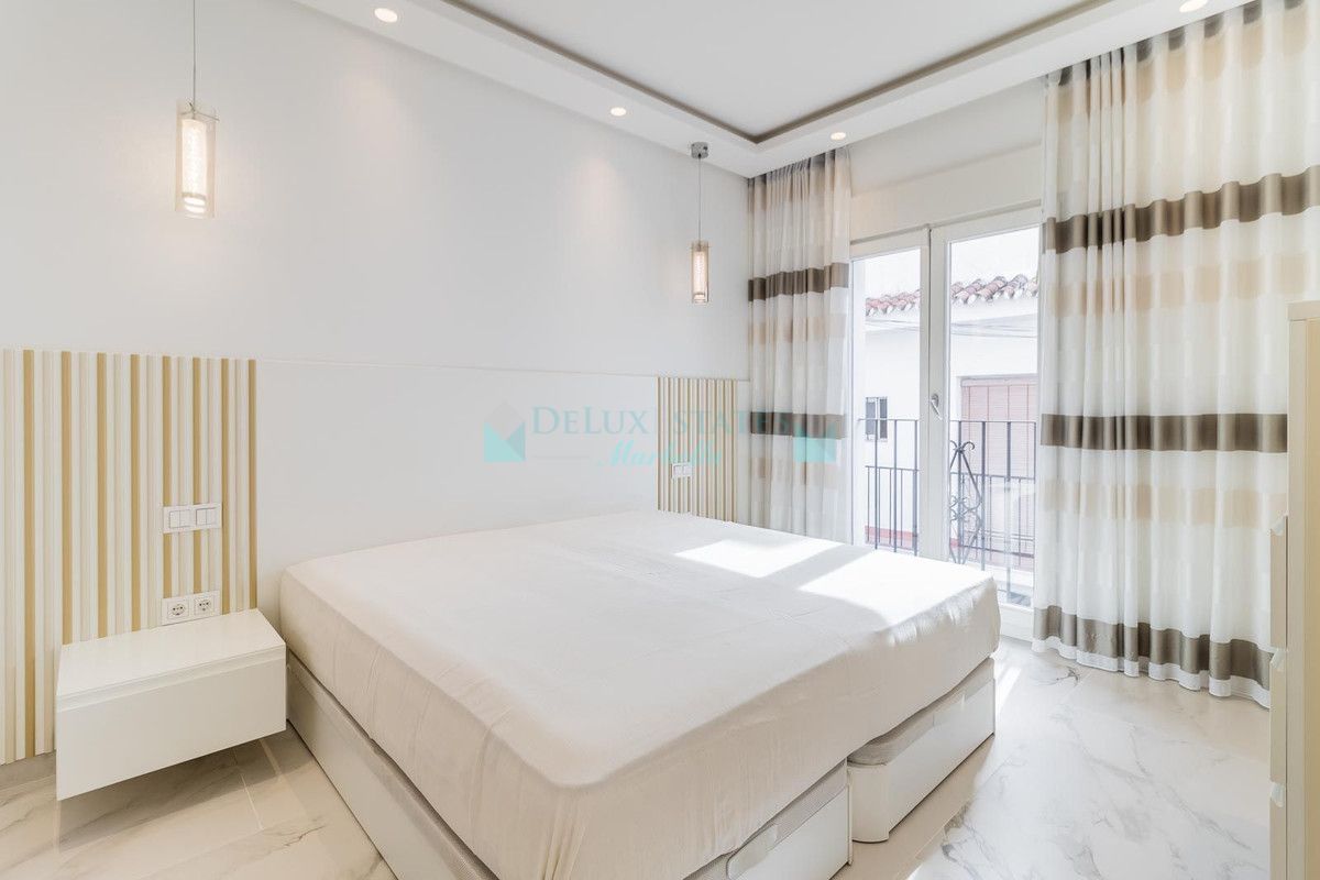 Town House for sale in Estepona