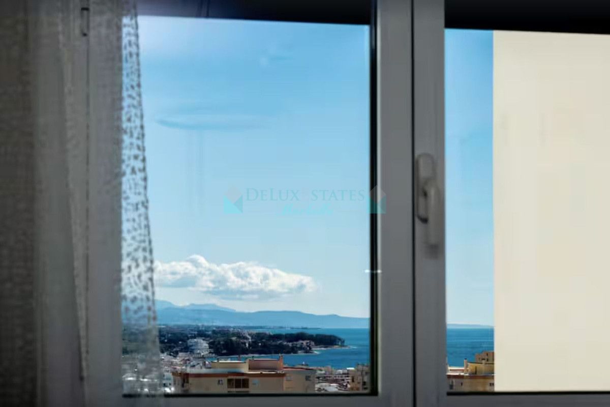 Apartamento en venta en Estepona