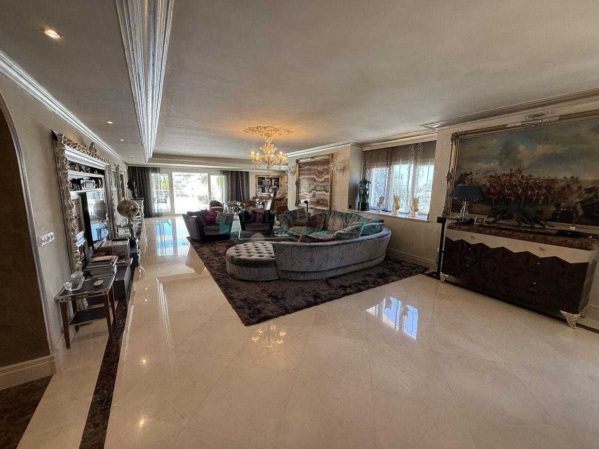 Apartamento en venta en Marbella - Puerto Banus