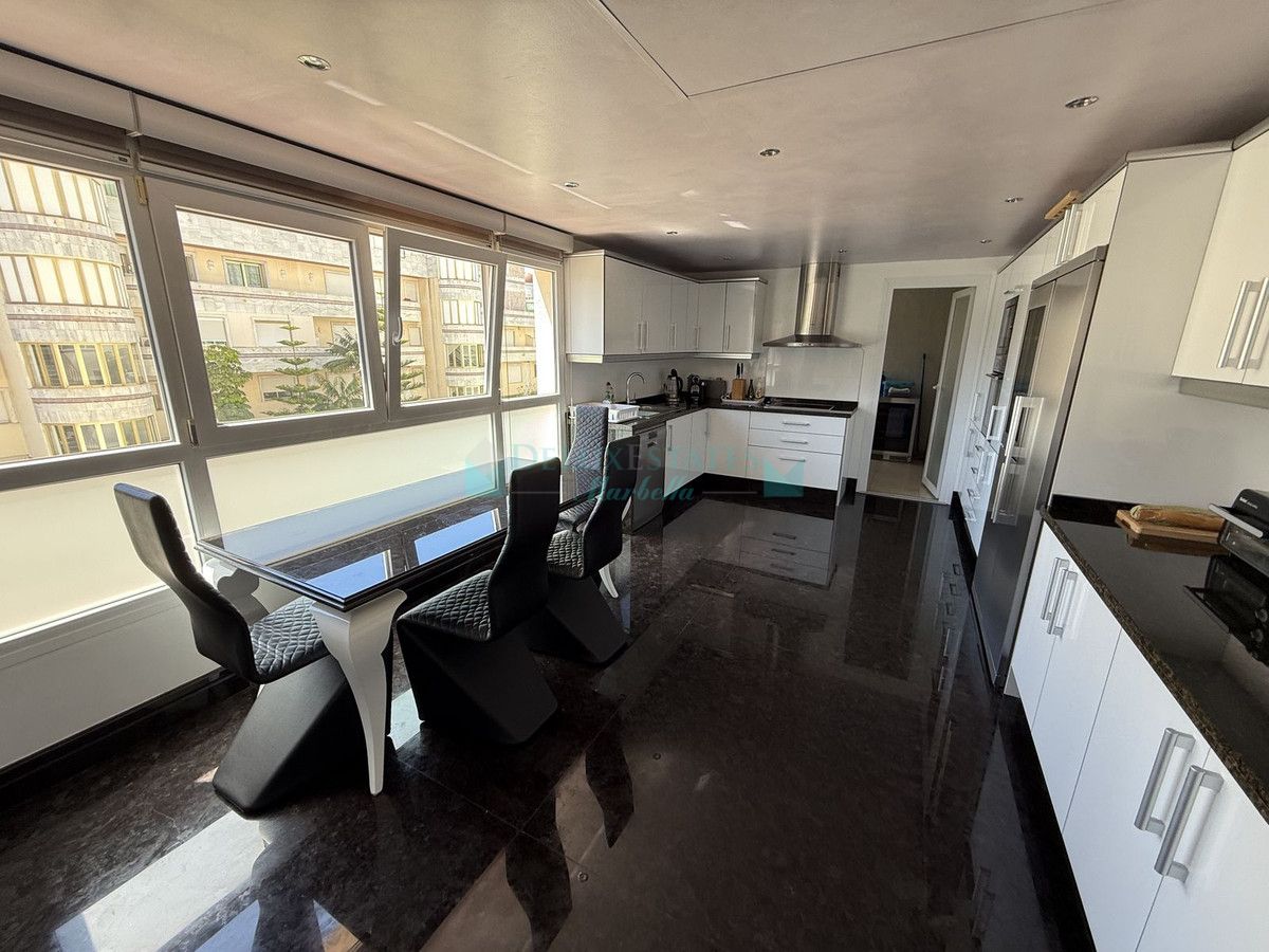 Apartment for sale in Marbella - Puerto Banus