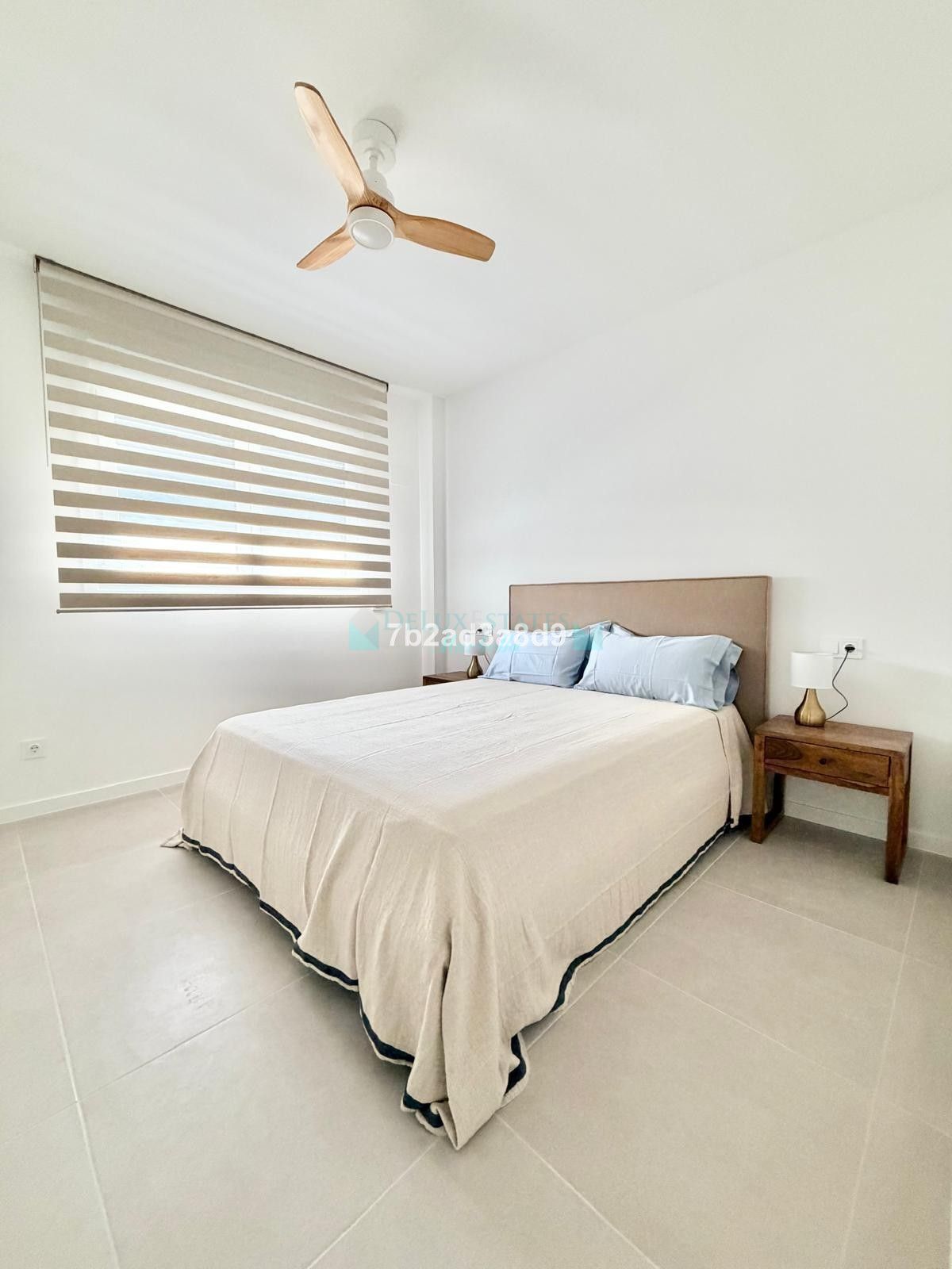 Apartamento en alquiler en Bel Air, Estepona