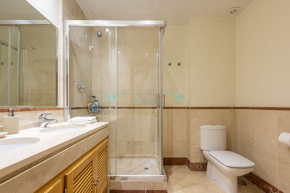 Apartment for sale in Marbella - Puerto Banus