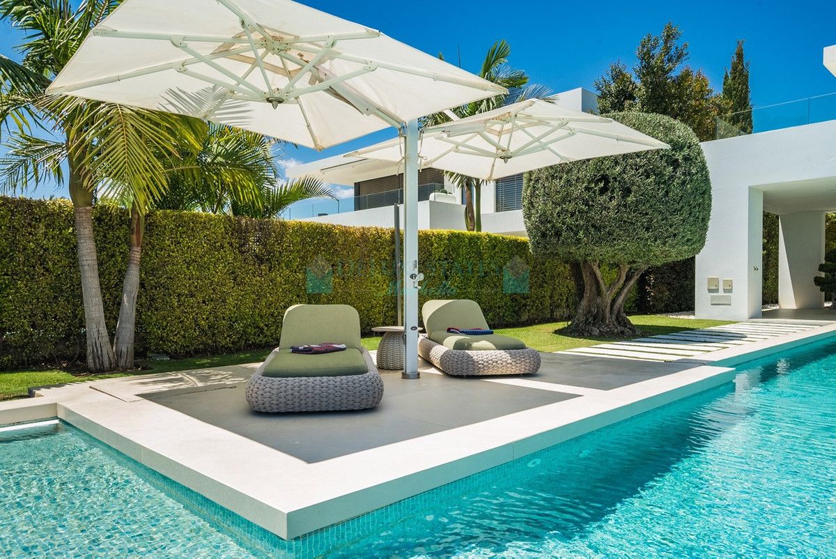 Villa for sale in Marbella Golden Mile
