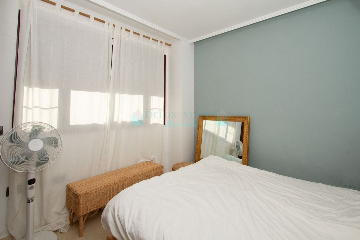 Ático en venta en La Mairena, Marbella Este