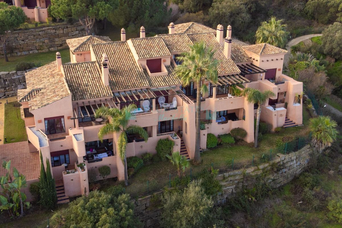 Ático en venta en La Mairena, Marbella Este