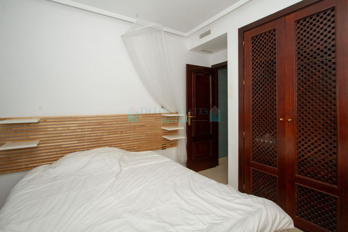 Ático en venta en La Mairena, Marbella Este